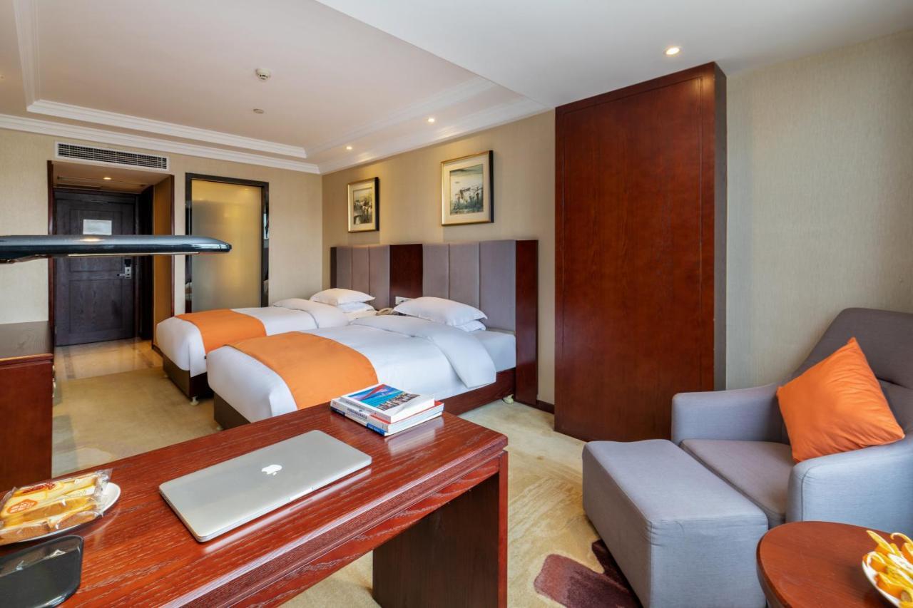 Huzhou Wealth Hotel المظهر الخارجي الصورة