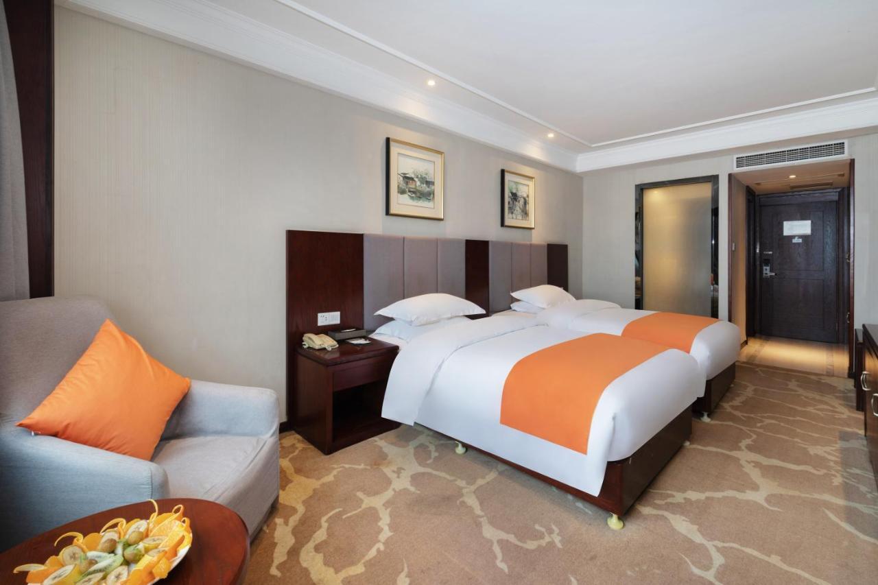 Huzhou Wealth Hotel المظهر الخارجي الصورة