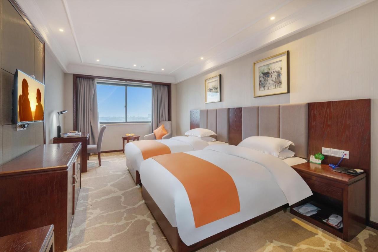 Huzhou Wealth Hotel المظهر الخارجي الصورة