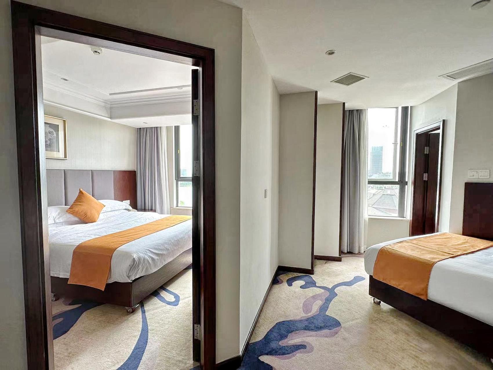 Huzhou Wealth Hotel المظهر الخارجي الصورة